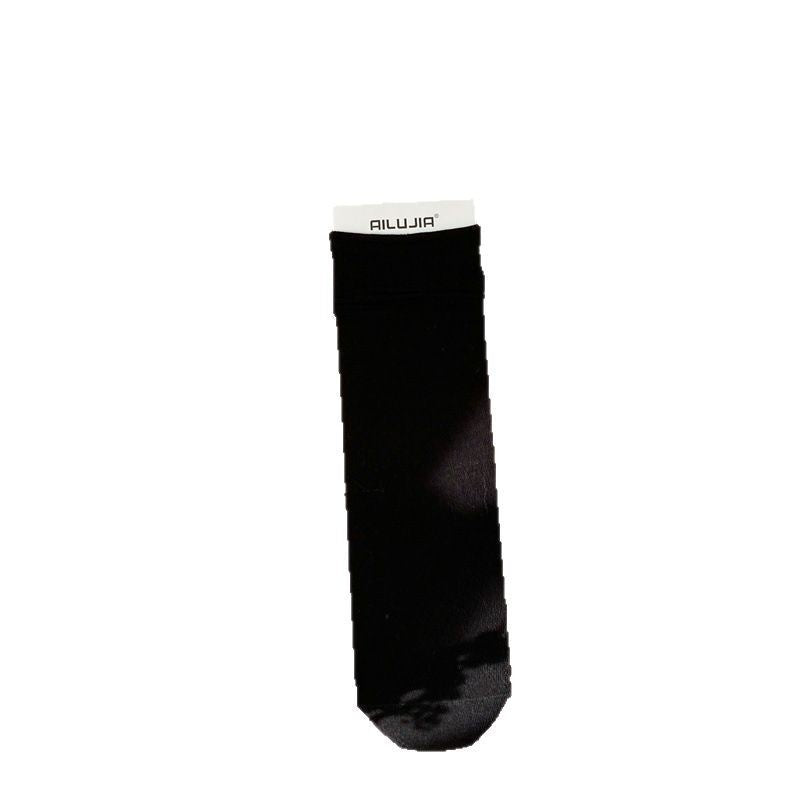 2025 spring and summer new college style classic solid color stacking socks breathable all-in-one machine boneless seam head medium tube women's socks